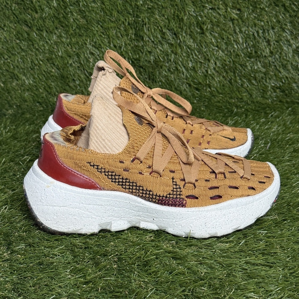 Nike Space Hippie 04 Womens Size 6.5 Wheat Brown Running Shoes DA2725-701